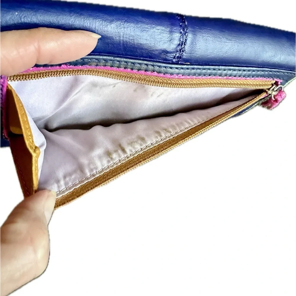 Coach Upcycled wallet in leather and whole new look!! Beautiful and classy